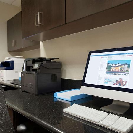 Hilton Garden Inn Cupertino Bagian luar foto