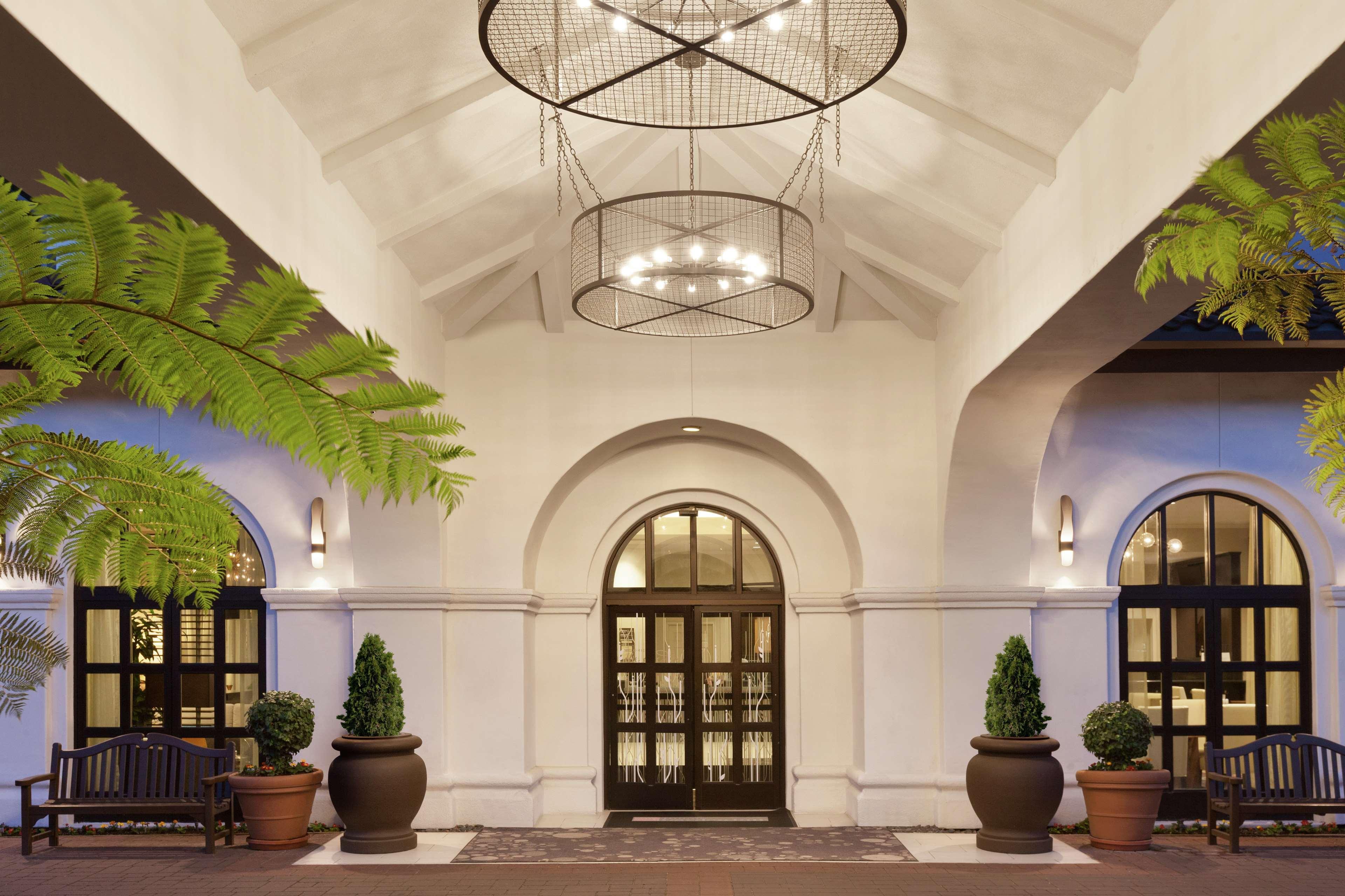 Hilton Garden Inn Cupertino Bagian luar foto