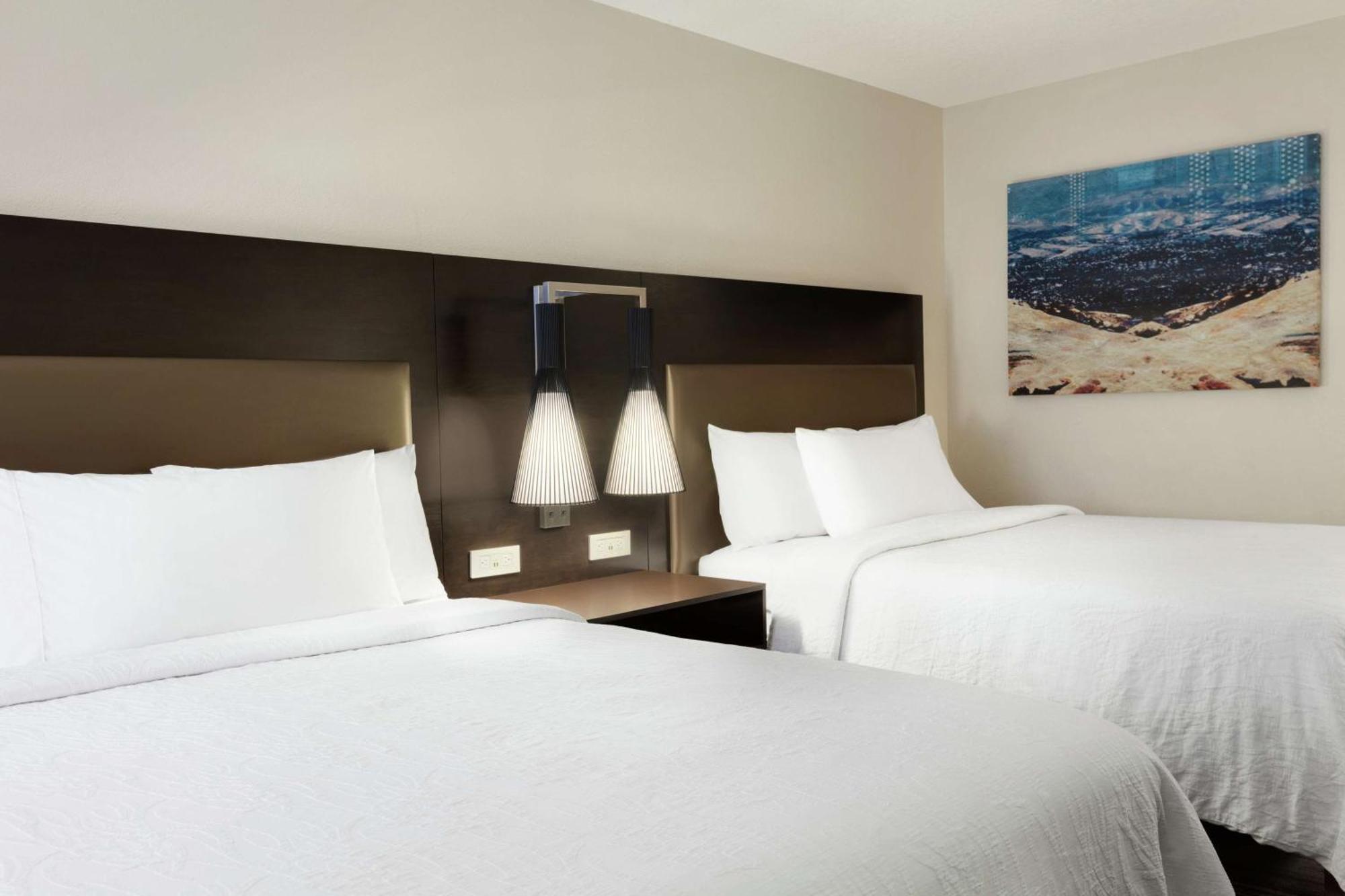 Hilton Garden Inn Cupertino Bagian luar foto