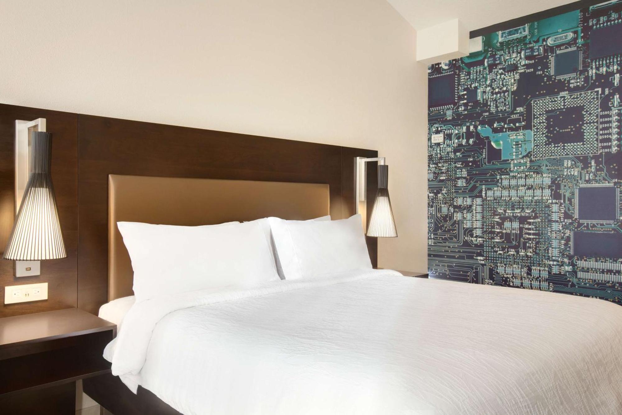 Hilton Garden Inn Cupertino Bagian luar foto