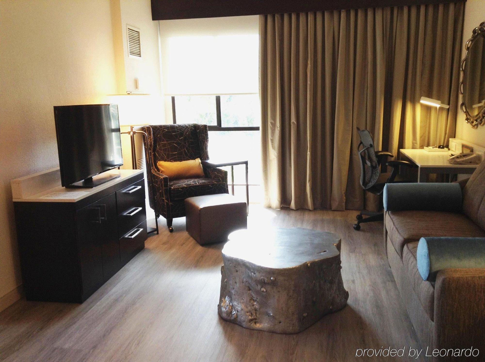 Hilton Garden Inn Cupertino Bagian luar foto