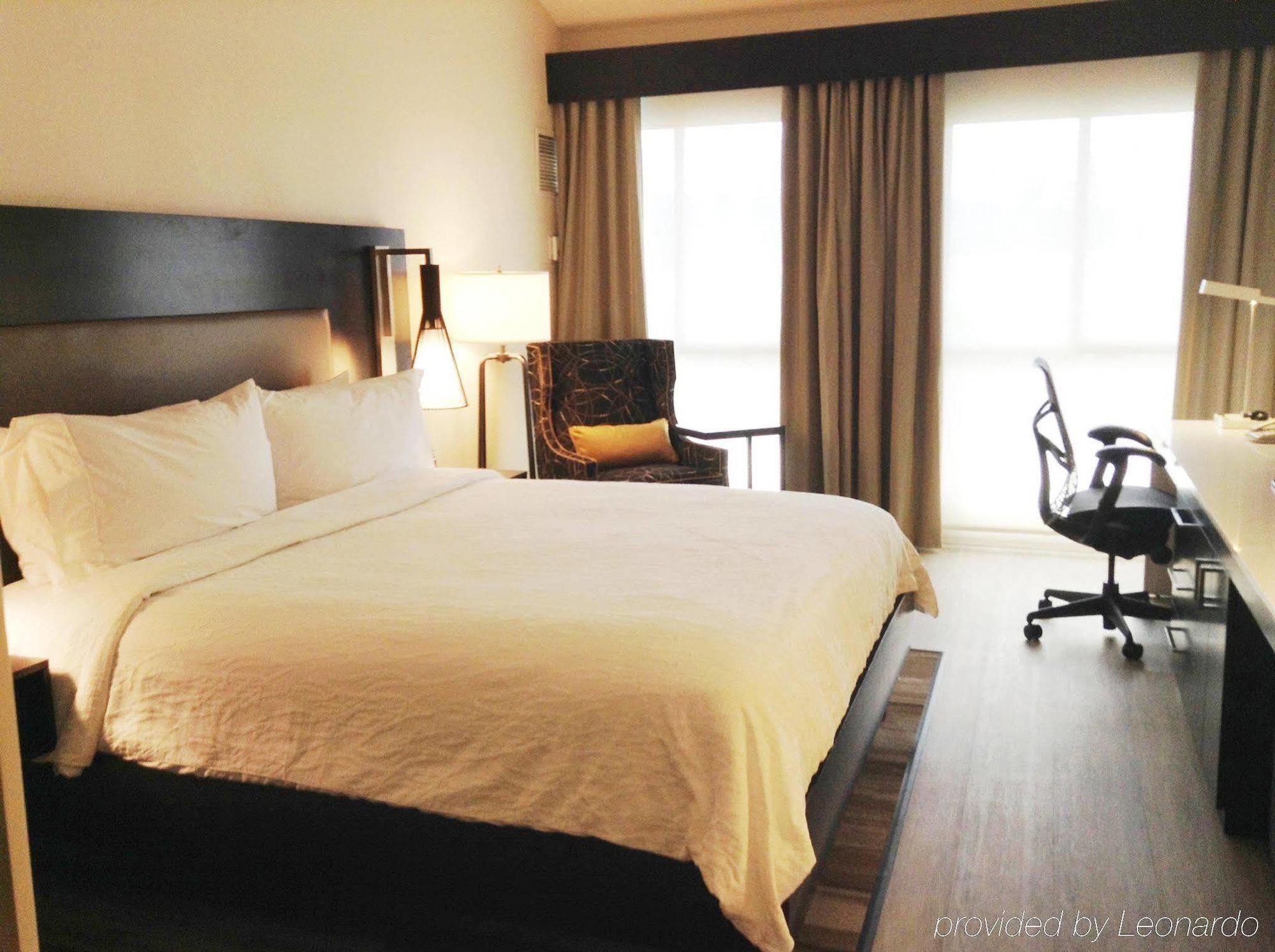 Hilton Garden Inn Cupertino Bagian luar foto