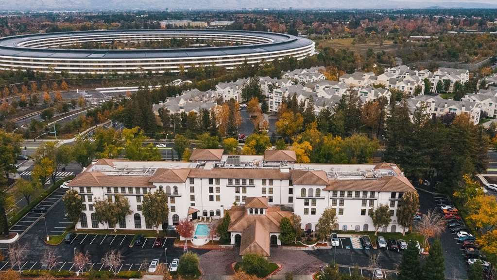 Hilton Garden Inn Cupertino Bagian luar foto